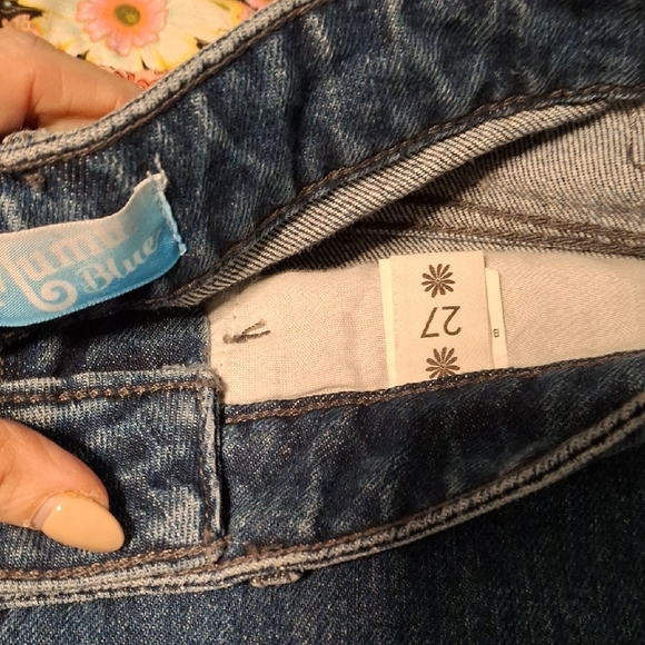 Relaxed Blue Jeans with Distressed Details - Picture 3 of 8